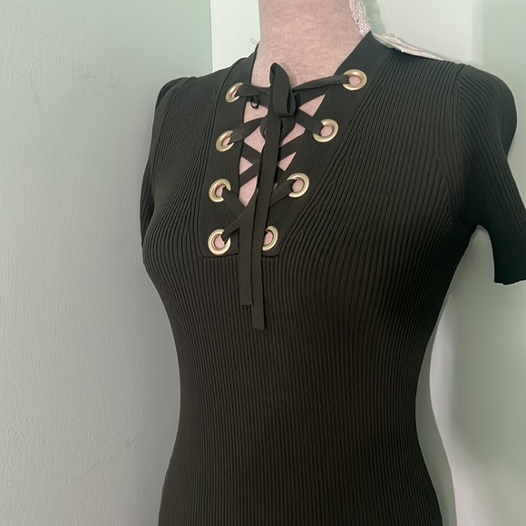 🆕 Michael Kors short sleeve ribbed lace up wiggle stretch dress - Picture 3 of 9